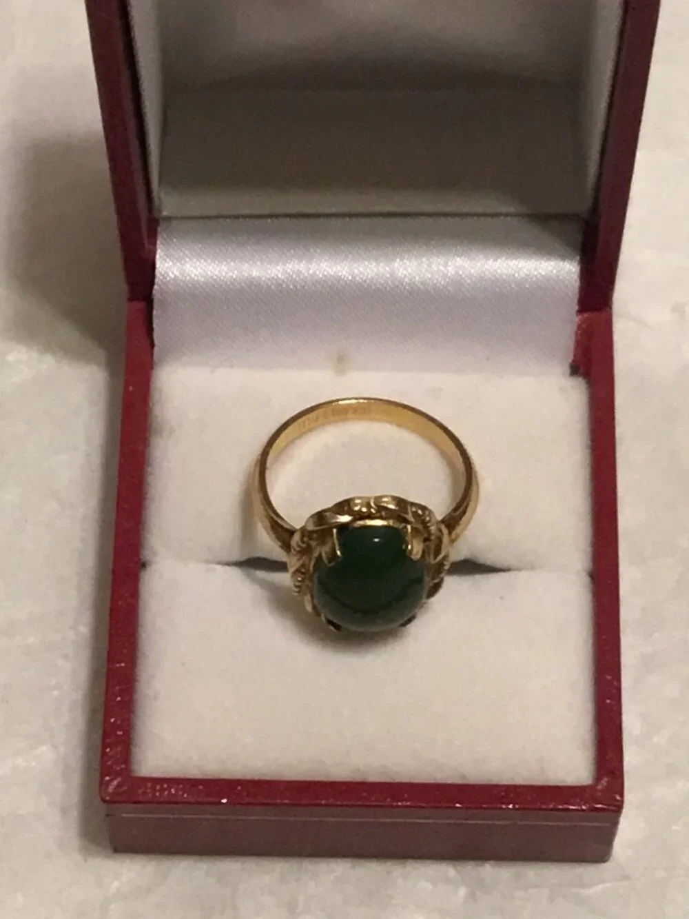 Vintage antique 10K gold filled ring with large oval green stone size 7